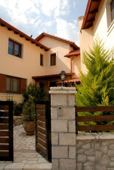 Dryas Guesthouse Polydrossos Luaran gambar